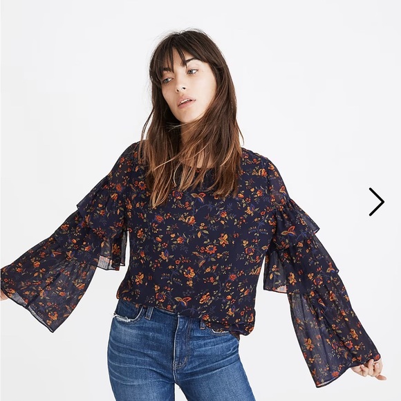 Madewell Tops - Madewell Ruffle-Sleeve Top in Climbing Vine size L EUC
